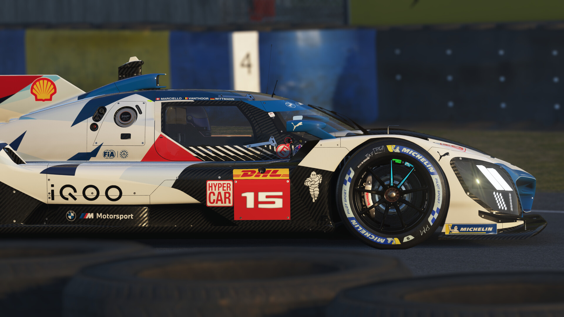 BMW M Hybrid V8
